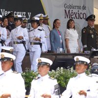México necesita marinos valientes, íntegros y honestos: Sheinbaum