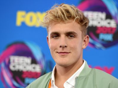 Difícil de creer: el FBI revisa la mansión de Jake Paul y lo que encontraron es impactante