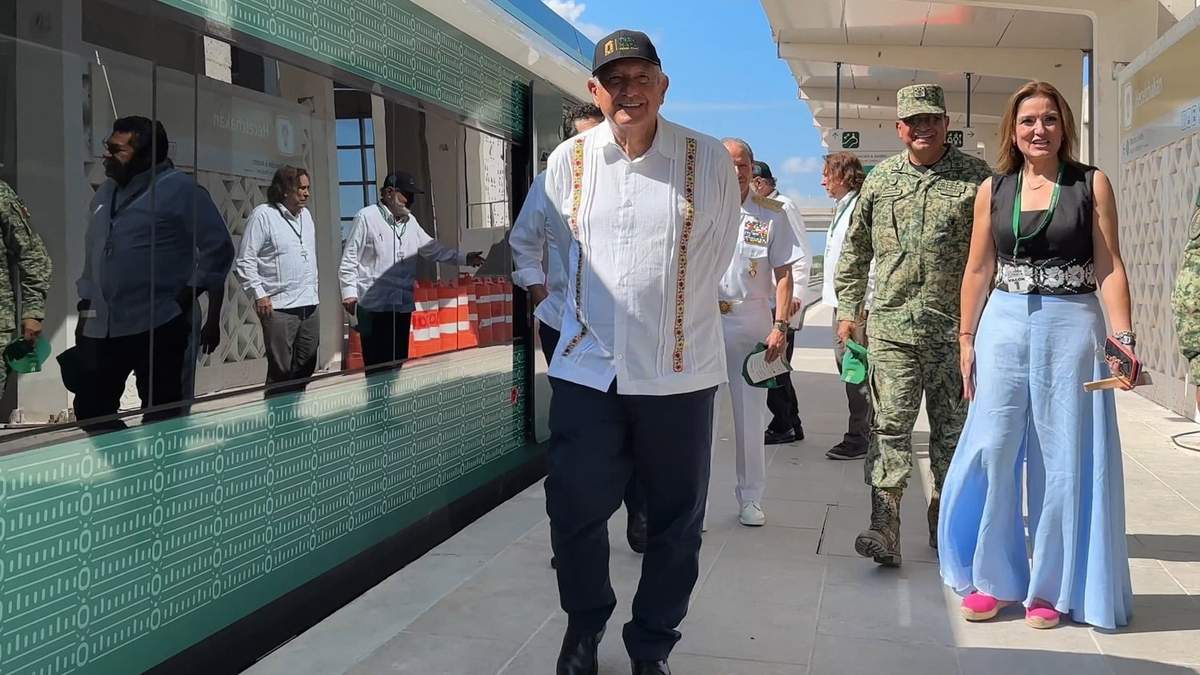 López Obrador supervisa obras del Tren Maya