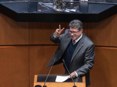 El “populismo regulatorio” de Monreal preocupa a los banqueros