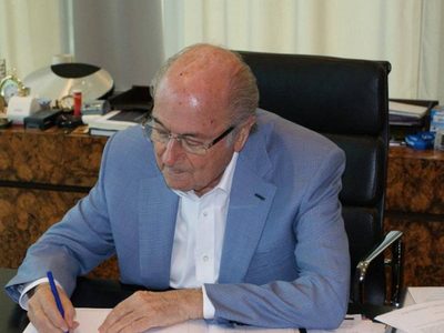 Joseph Blatter y Michel Platini son imputados por fraude en Suiza