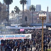 Multitudinaria marcha en apoyo a Cristina Kirchner