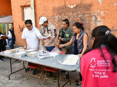 Jornada en la CDMX inicia con retrasos y el robo a mano armada de una casilla en Iztapalapa