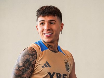 Felices los 4: Enzo Fernández posteó la foto más esperada tras el triunfo de Chelsea