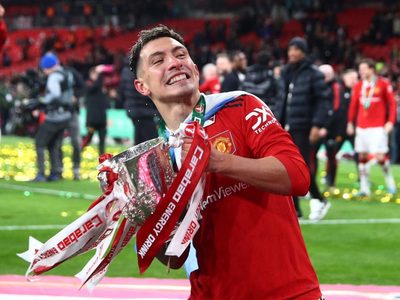 Entre los mejores pagos del club: cuántos millones gana Lisandro Martínez en Manchester United