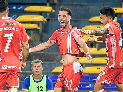 Argentinos Juniors le ganó a Belgrano y es el primer finalista