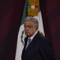 AMLO pide a la SCJN atraer impugnaciones contra amparos que impiden eliminar fideicomisos del PJF