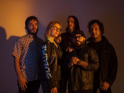 El acústico en el Metropolitan de Hello Seahorse!, inquietud musical pura