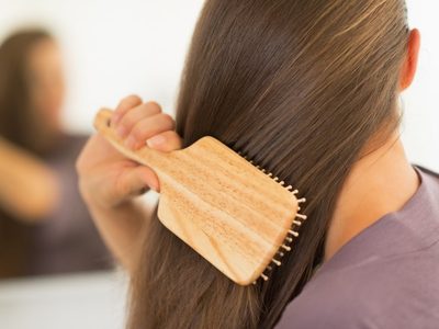 Adiós frizz, hola brillo: el truco natural para dejar tu cabello como si recién salieras de la peluquería