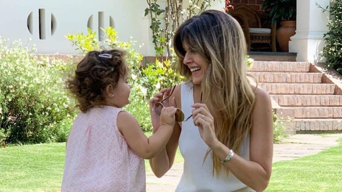 Isabel Macedo y su hija. Fuente: (Instagram)
