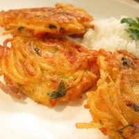 Aprovechá las sobras del finde y hacé estos buñuelos de fideos en 15 minutos