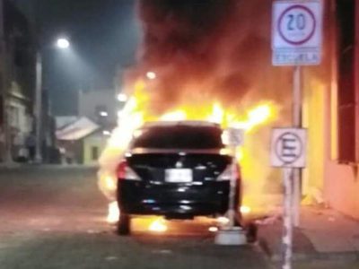 Incendian vehículos en Villahermosa tras arresto de 'El Pelón de Playas de Rosario”