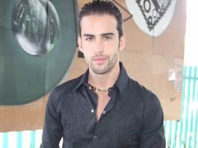 La sorprendente propuesta de matrimonio del actor Roberto Carlo: varios artistas colaboraron