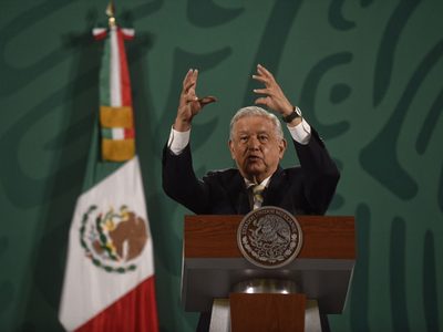 Enfrentamiento en Dos Bocas, por disputa entre sindicatos; se paga bien a trabajadores: AMLO