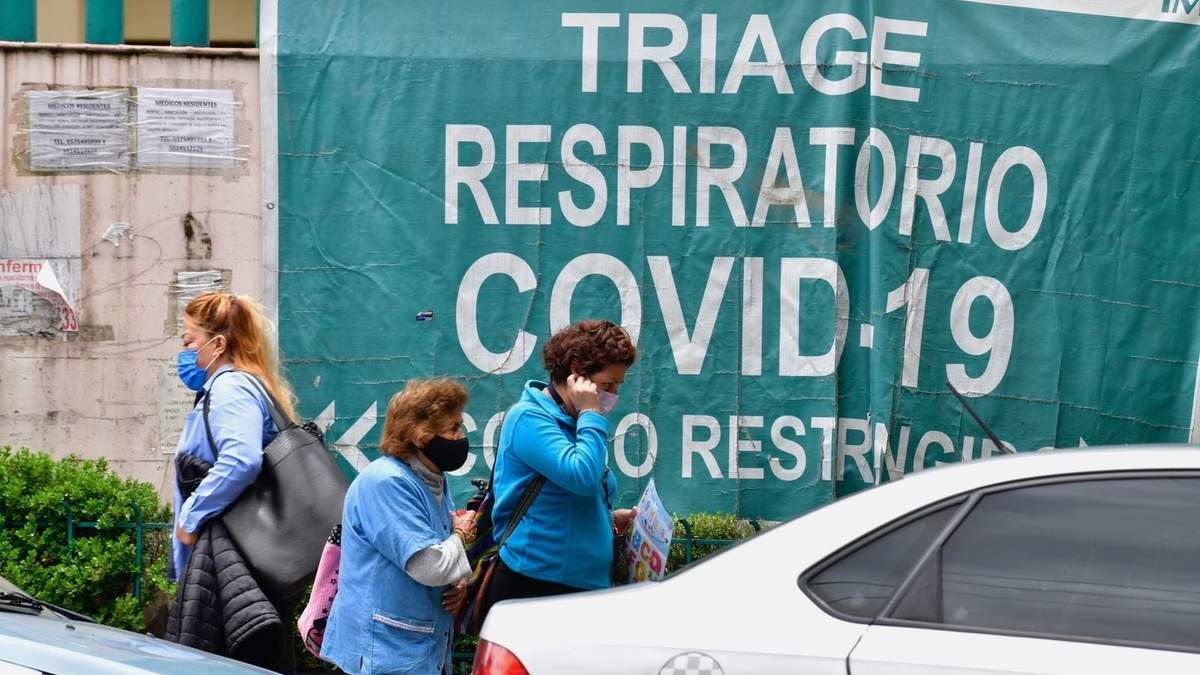 Vacunación en el Centro Médico Nacional
