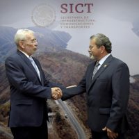 AMLO designa al militar Carlos Ignacio Velázquez Tiscareño como nuevo director del AICM
