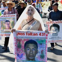 Los 43 pudieron ser divididos y llevados a varios municipios: Vidulfo Rosales