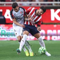 Chivas gana 1-0 a Atlas y avanza a semifinales de la Liga MX