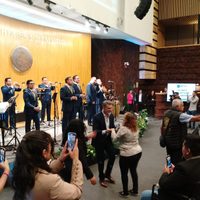 La Sonora Santanera pone a bailar a los diputados (Video)
