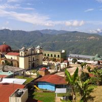Comunidad zapoteca denuncia racismo de autoridades por excluirla de la Guelaguetza