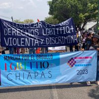 Igualdad y respeto exigen asistentes a la marcha de la comunidad LGBTTIQ+ en Chiapas