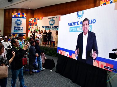 “No me van a doblar”: así reaccionó García Cabeza de Vaca ante la decisión del Tribunal Electoral