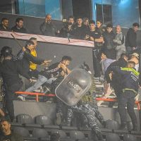 Violencia en el deporte: el clásico marplatense de Peñarol y Quilmes terminó siendo una batalla campal