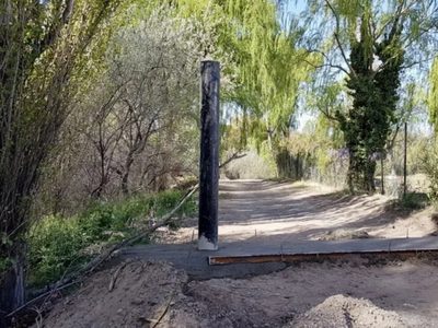 Protesta en Centenario por el posible cierre de un acceso al río Neuquén