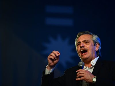 Alberto Fernández pidió "unidad" y defendió la renegociación de la deuda