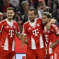 Kane anota triplete y el Bayern golea 6-0 al Leipzig en su primer partido de la Bundesliga