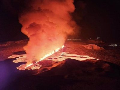 Tercera erupción de volcán en Islandia deja sin agua caliente a pobladores
