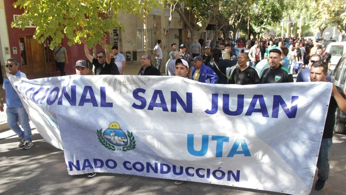 Movilización UTA San Juan. Fuente: (Twitter)