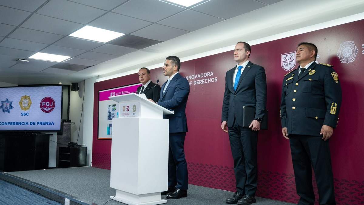José Luis Cervantes, Rodrigo Sigfrid Martínez-Celis y Omar García Harfuch