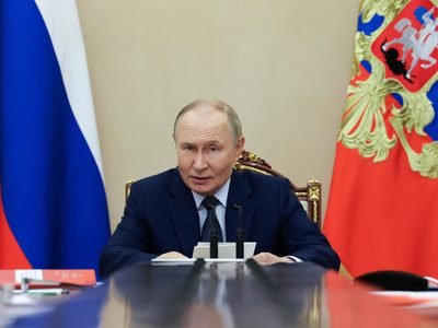Putin anuncia que Rusia cumplirá los límites de armas nucleares por un año más
