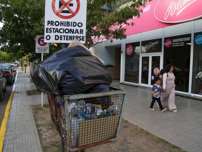 Plottier suma un nuevo camión recolector de basura