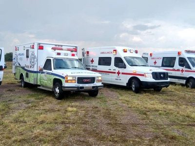 Reportan a dos menores atendidos por quemaduras y a piloto policontundido y grave tras avionazo en Durango