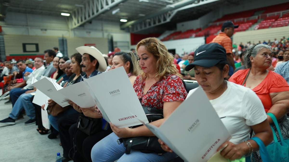 Reconoce INSUS voluntad de Américo para agilizar entrega de escrituras