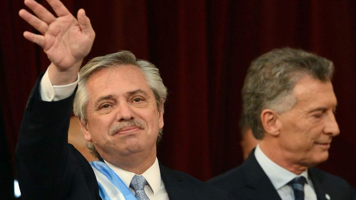 Alberto Fernández junto a Mauricio Macri. Fuente: (Twitter)