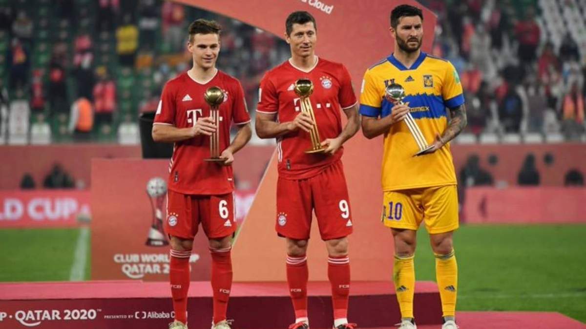 André-Pierre Gignac (der) ganó el título de goleo del torneo