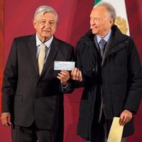 ASF señala simulación de Gertz Manero y la FGR con cheque entregado a AMLO por 2 mil mdp