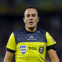 Corrupción en el fútbol: investigan nuevos mensajes de árbitros y crece la sospecha de partidos amañados