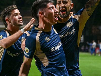 Argentinos se lo dio vuelta a Newell’s en 23 minutos