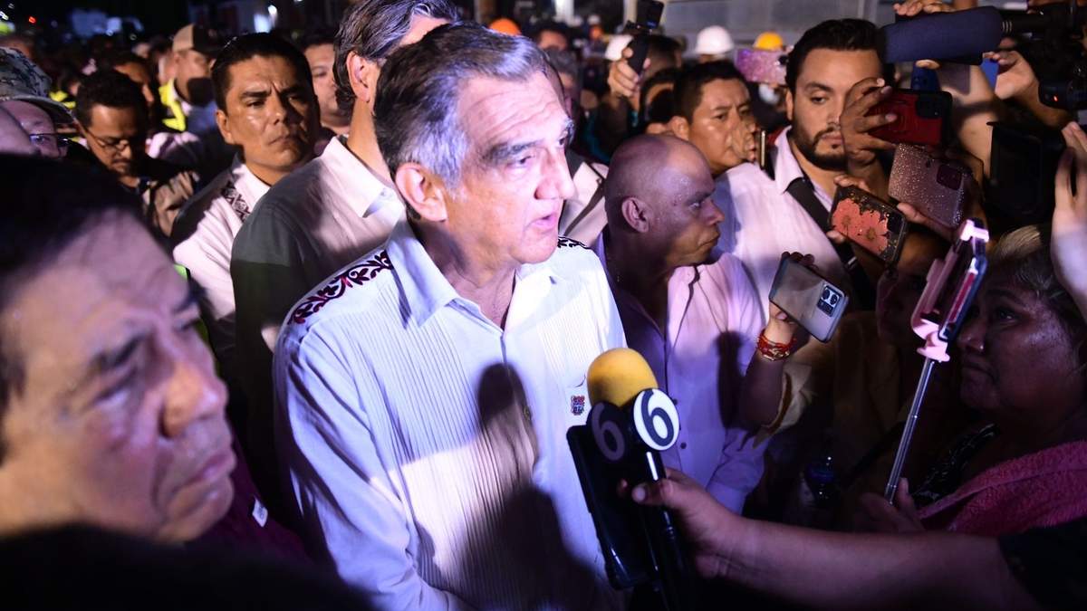 Coordina Américo rescate de víctimas en iglesia de Madero