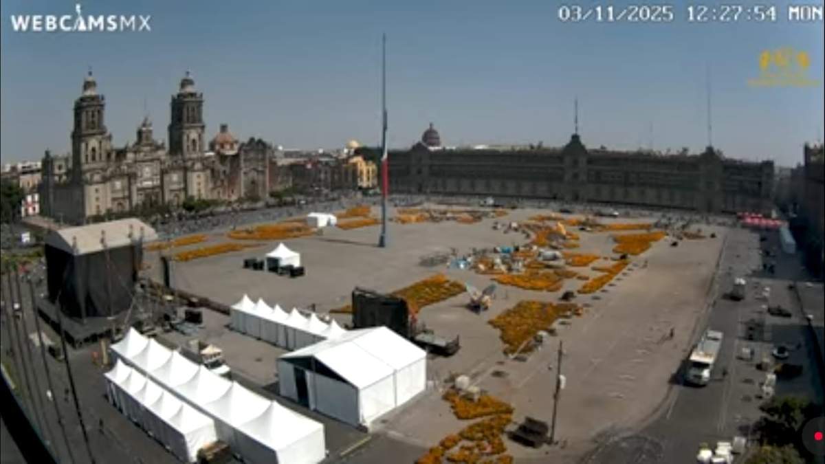 Retiran ‘Ofrenda Monumental’ en Zócalo; las luces “El Camino” en Reforma continuarán hasta el 7 de noviembre