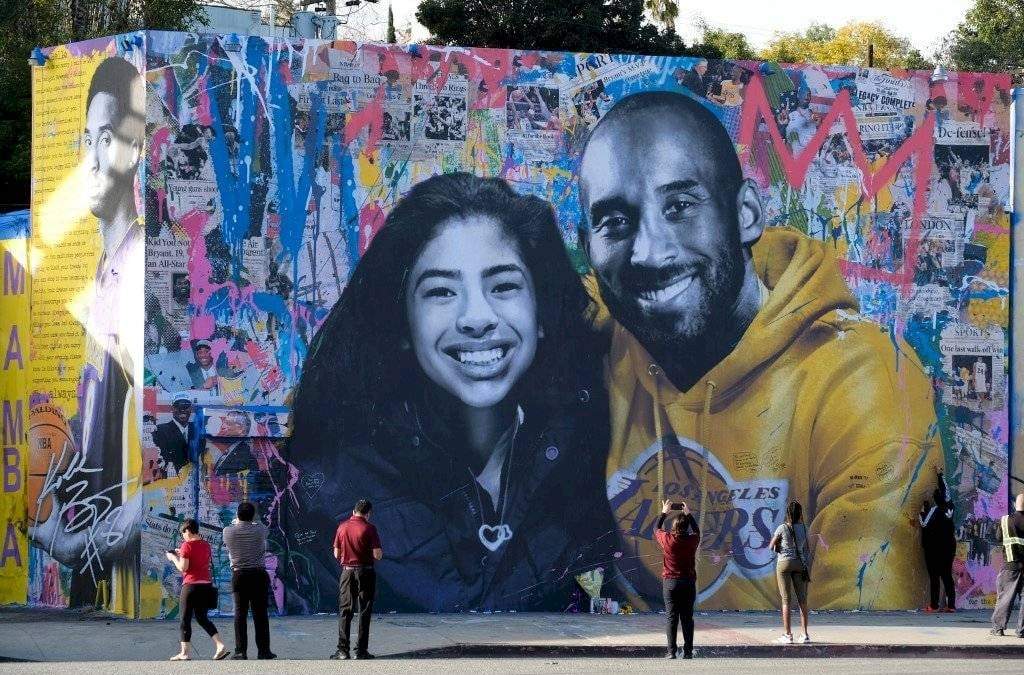 Mural en honor a Kobe y Gianna Bryant