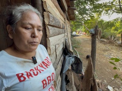Inundación en Querétaro: regresan con miedo a sus casas de madera, lámina y piso de tierra