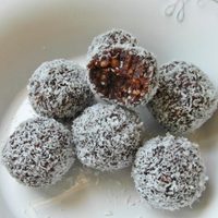 Trufas de chocolate y coco con solo 3 ingredientes: sin azúcar y en 5 minutos, una receta perfecta para ese snack dulce