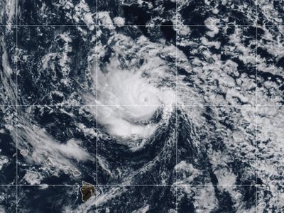 Henriette se fortalece hasta convertirse en huracán en el Pacífico