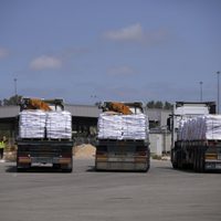 Israel permite la entrada de ayuda a Gaza por primera vez en más de dos meses. Esto debes saber