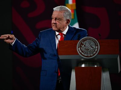 AMLO sobre Latinus: “cómo no vamos a informar si es dinero público”